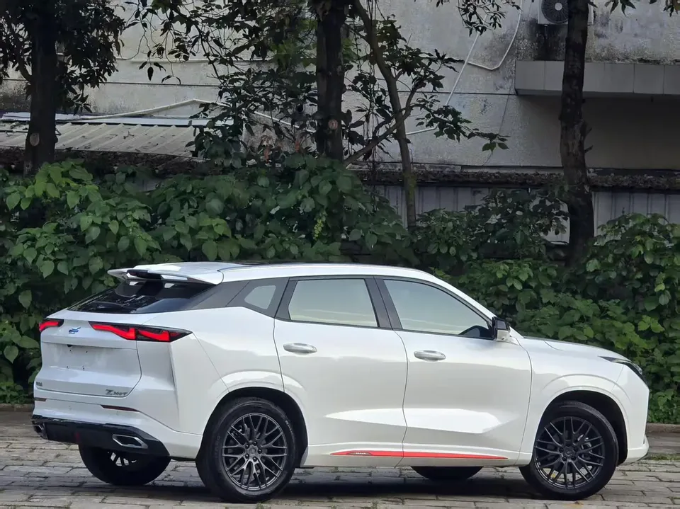 Oshan Changan Auchan Z6 Changan Auchan Z6 2023 Blue Whale 1.5T DCT Smart Edition 2023 — thumbnail 2