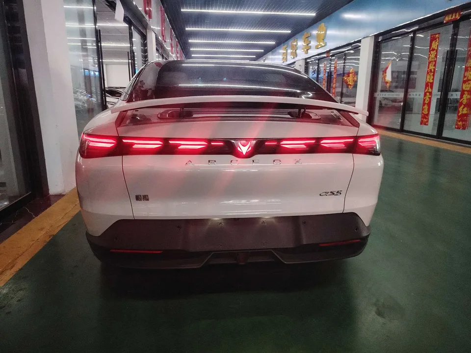 ARCFOX Extreme Fox JiFox Alpha S5 708MAX 200kW 2024 — миниатюра 2