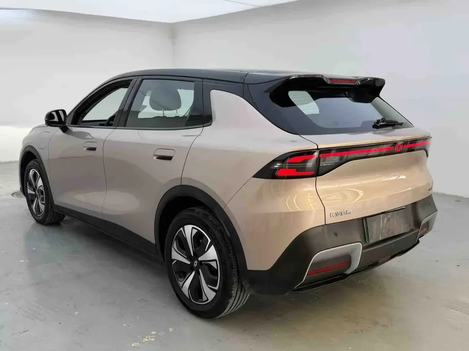 Changan Qiyuan Q05 Changan Qiyuan Q05 2026 Peugeot 506 Max 2025 — миниатюра 3