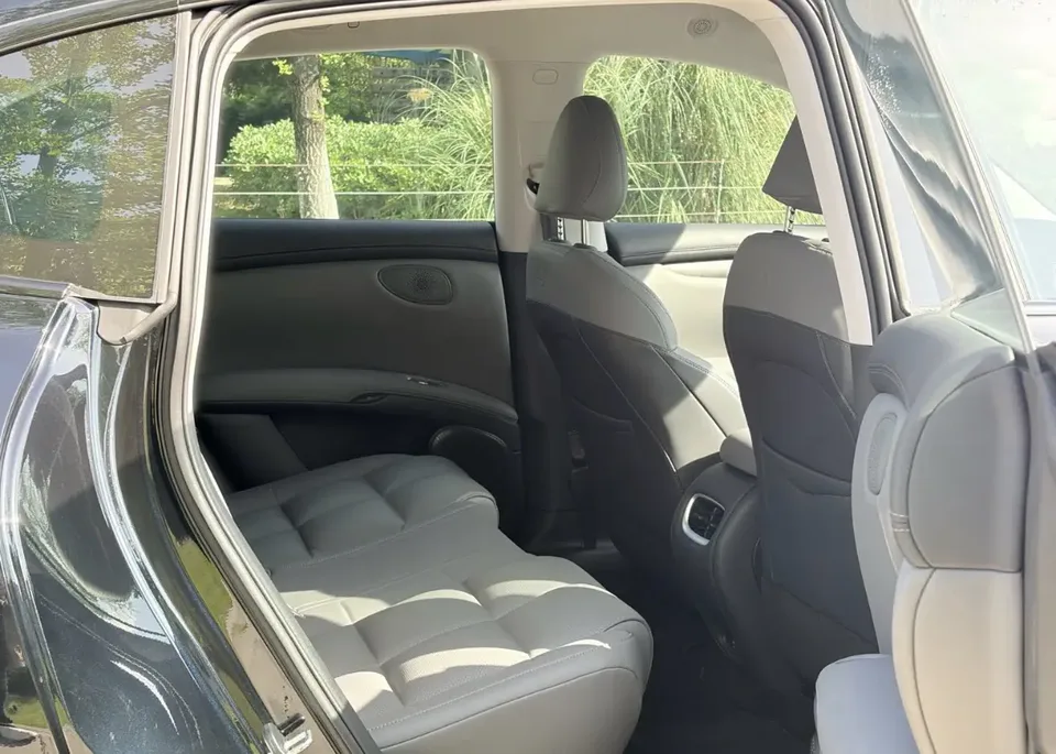 Zhiji LS6 Max Standard Edition 2024 — миниатюра 4
