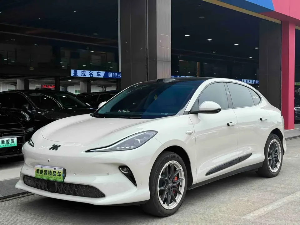 Zhiji LS6 2025