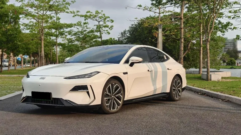 Geely Galaxy E8 2024