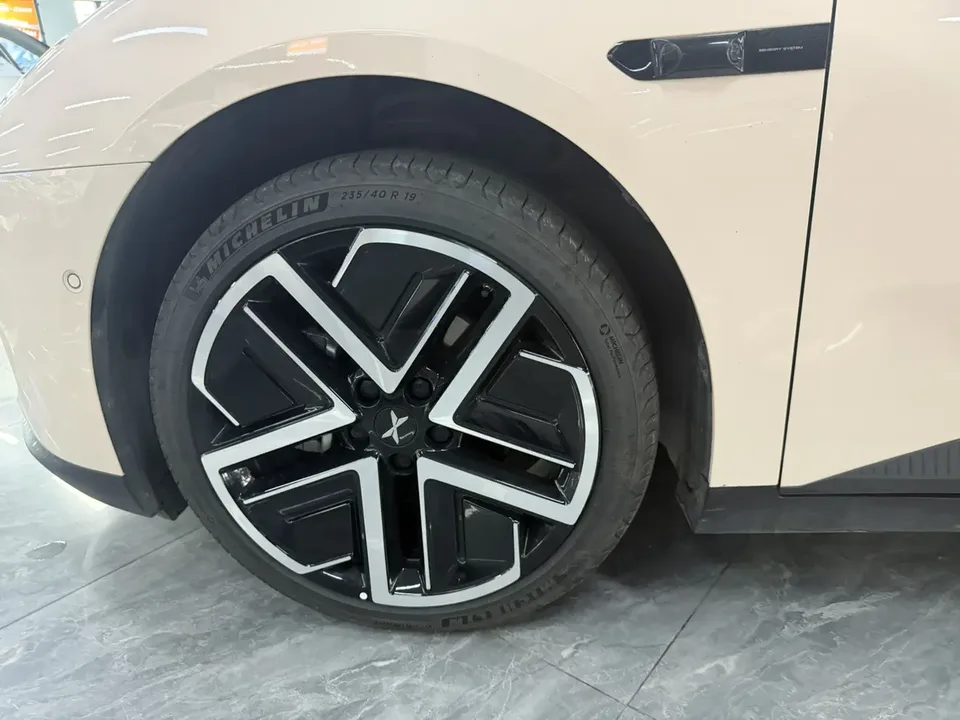 XPeng Xiaopeng MONA M03 600 Ultra-long-range Max version 2025 — миниатюра 3