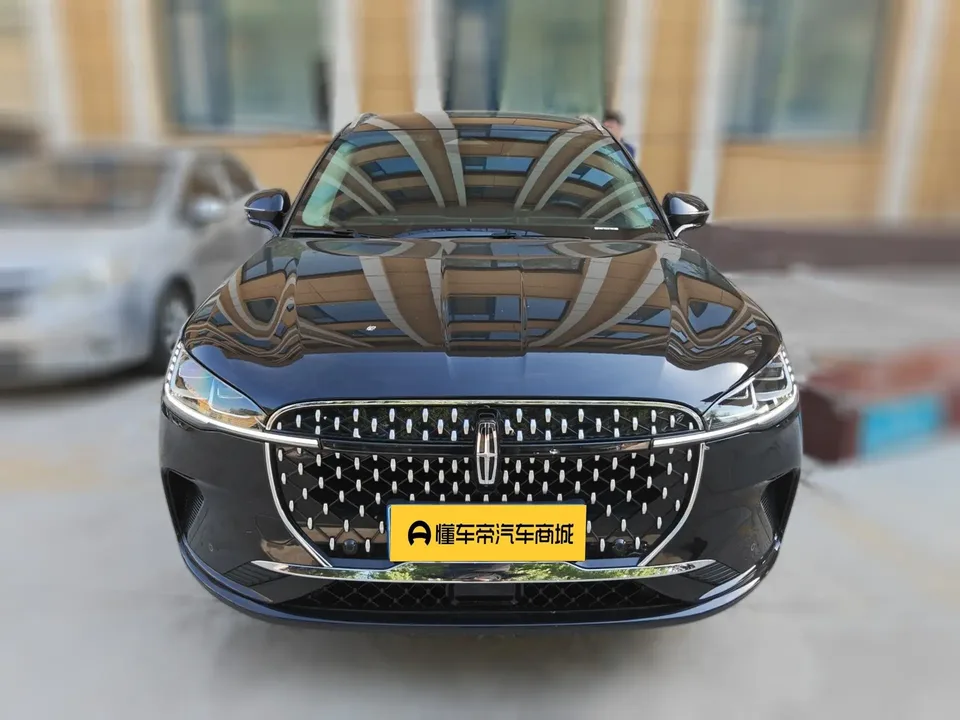 Lincoln Adventurer 2024
