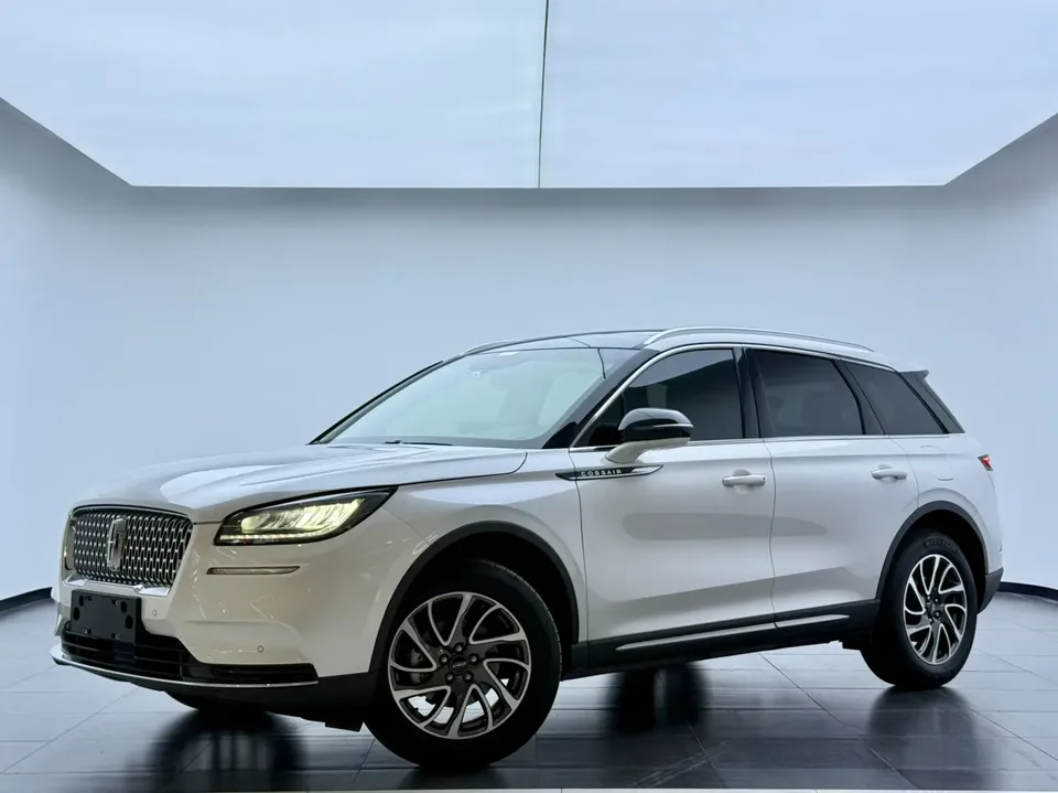 Lincoln Adventurer 2022