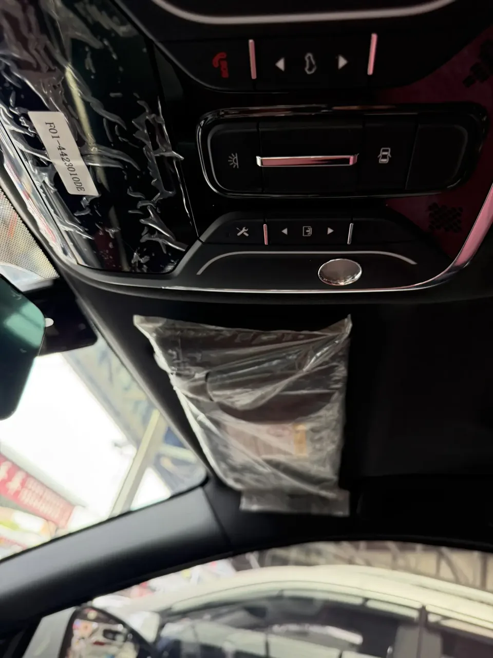 Jetour Jietu X70 PLUS JETOUR X70 PLUS 2023 1.5T DCT Brave PLUS 5-seater 2023 — миниатюра 3