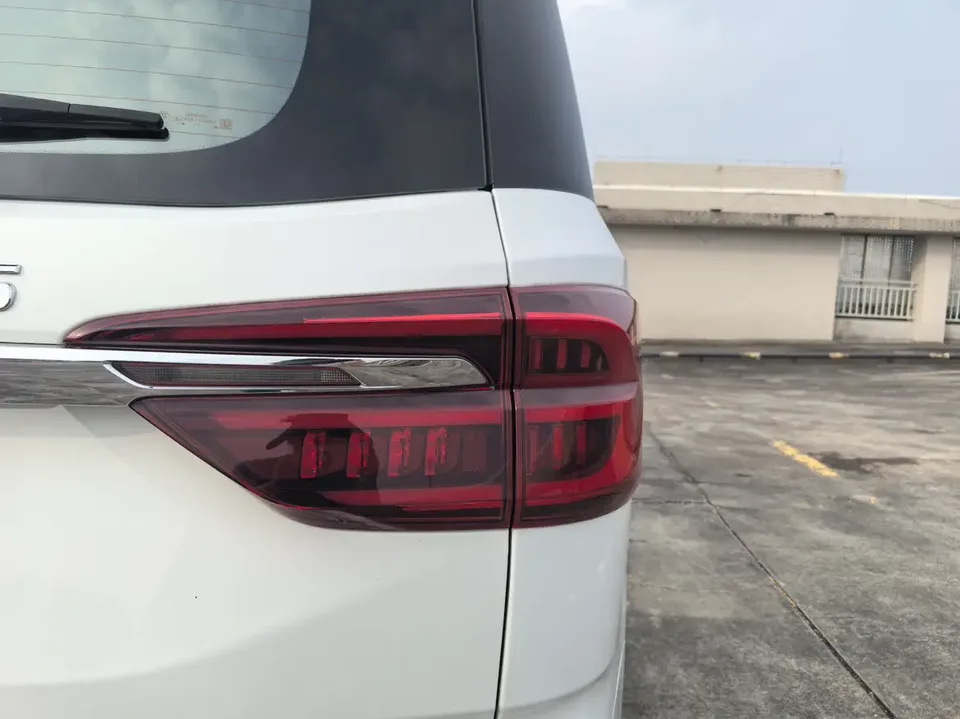 Datong Maxus G20 facelift ES 2.0T diesel manual value version 2023 — миниатюра 3
