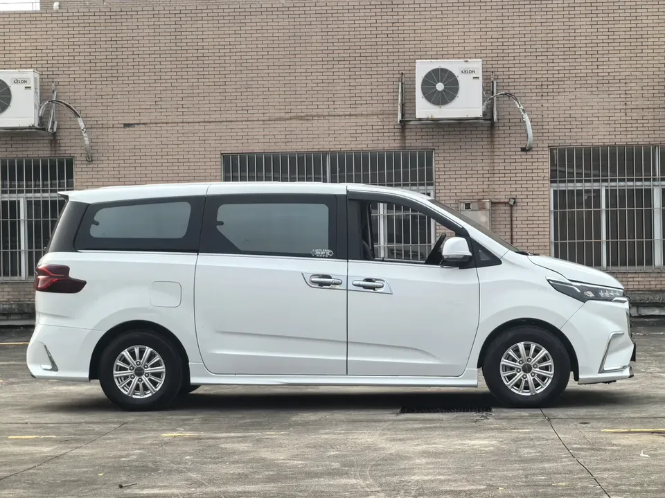Datong Maxus G20 facelift ES 2.0T diesel manual value version 2023 — миниатюра 5