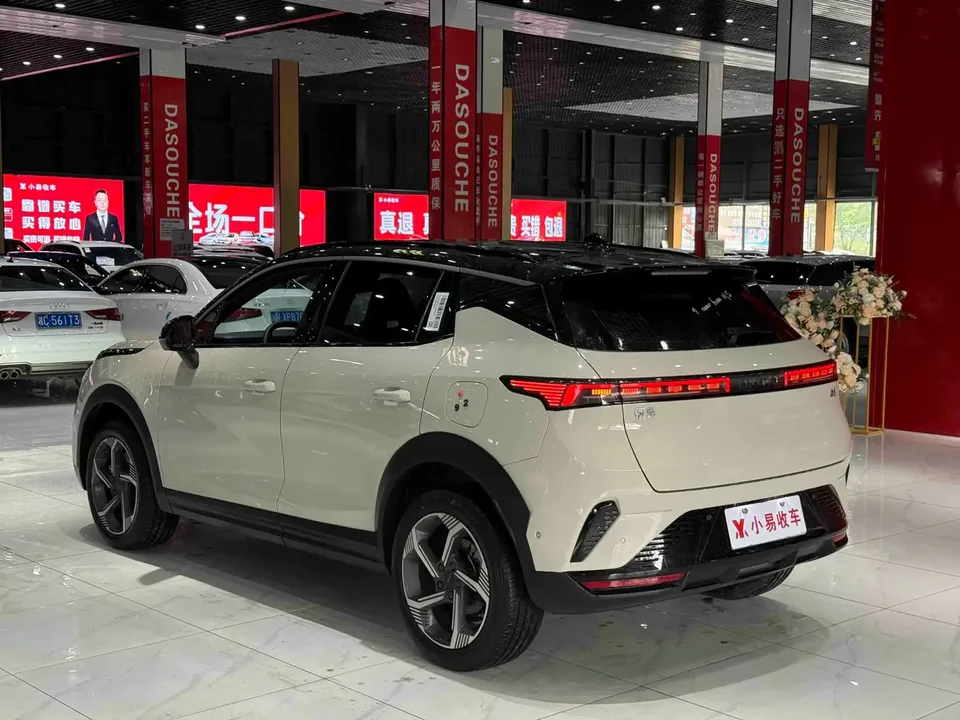 Lynk & Co 06 Lynk & Co 06 2025 Renew 1.5T Halo 2025 — миниатюра 4