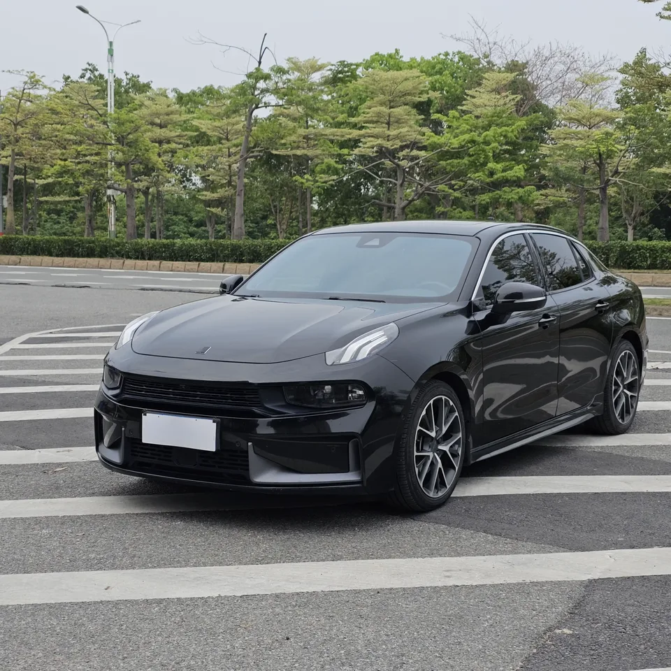 Lynk & Co 03 2022