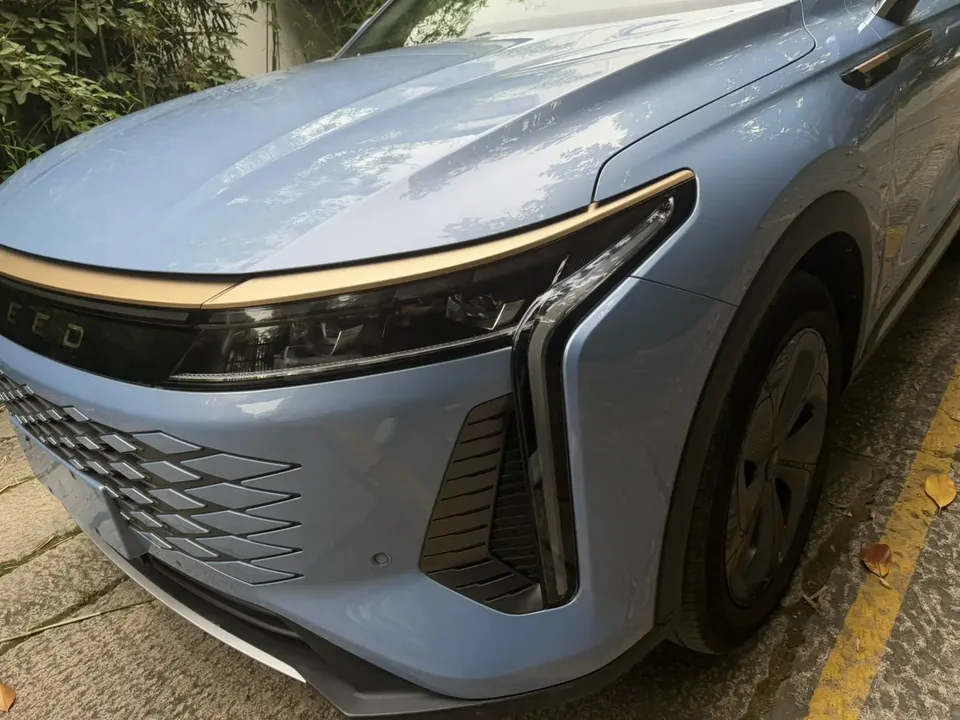 Exeed RX 400T 4WD Luxury Edition 2023 — миниатюра 3