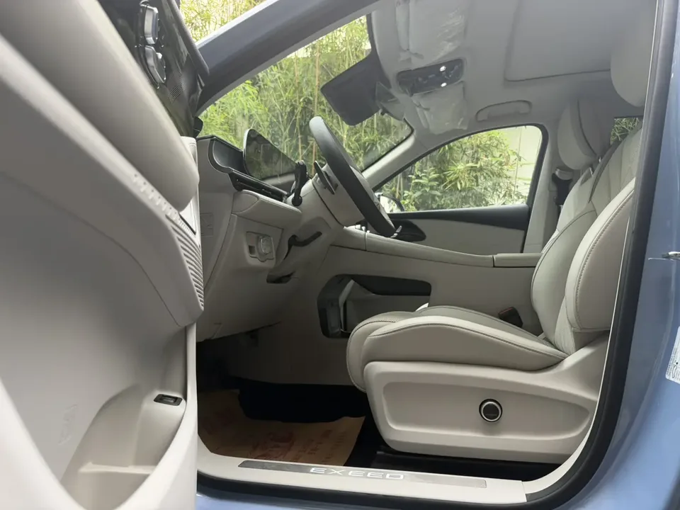 Exeed RX 400T 4WD Luxury Edition 2023 — миниатюра 4