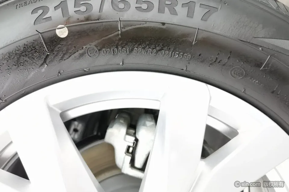 Citroen Versailles C5 X overseas version 2025 — миниатюра 2
