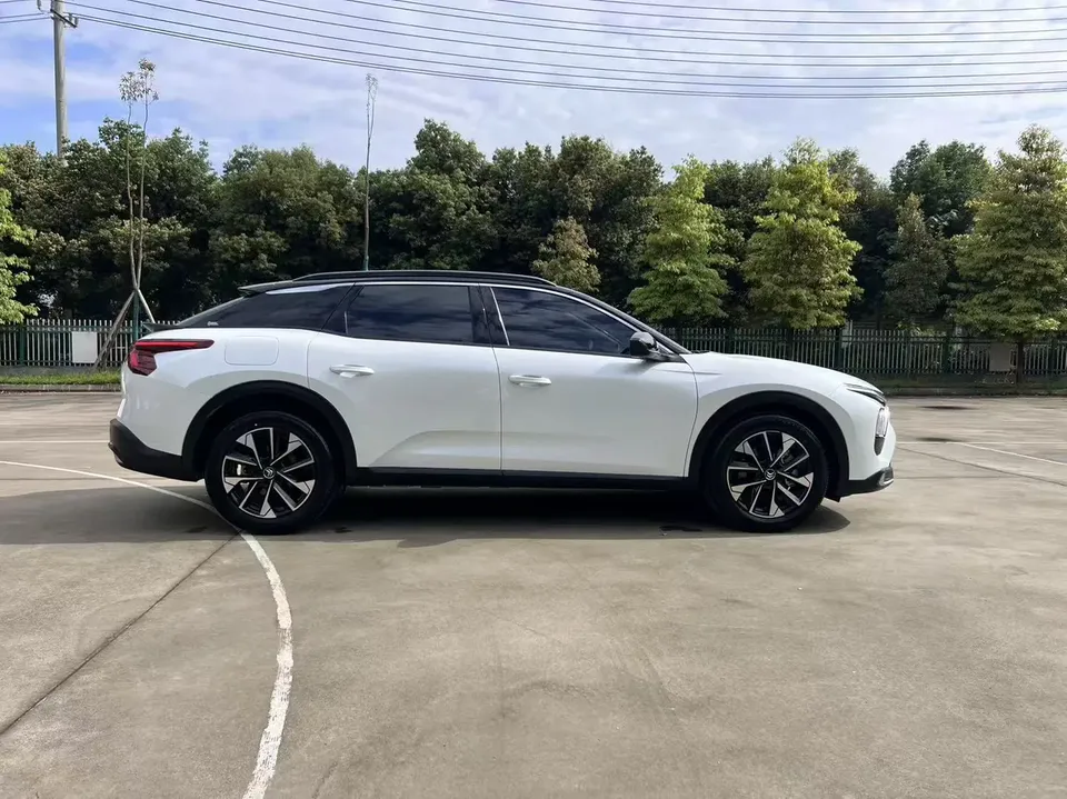 Citroen Versailles C5 X 1.6T Enjoy Extraordinary 2022 — миниатюра 2