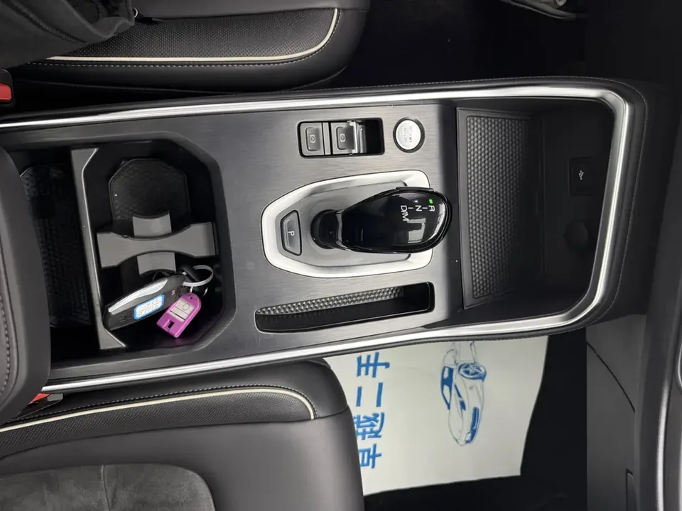 Haval H6 National Fashion Edition 1.5T Automatic Urban Edition 2023 — миниатюра 4