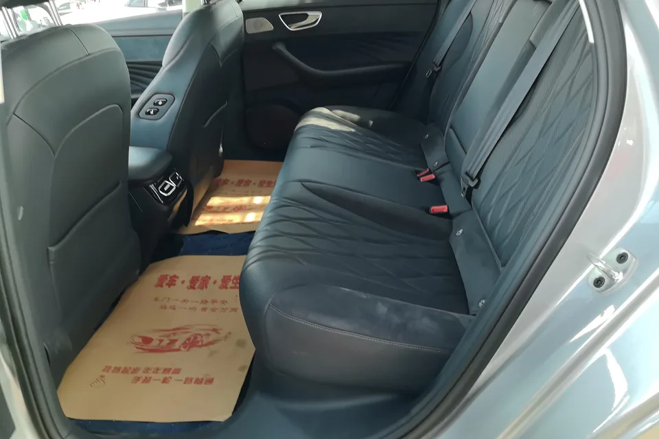 Roewe D7 DMH Roewe D7 DMH 2023 125 Ultimate 2024 — thumbnail 4