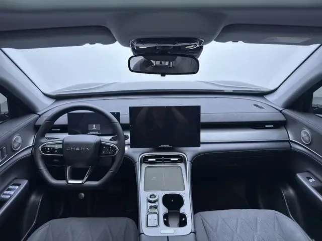 Chery Tiggo 8 PLUS Tiggo 8 PLUS 2025 Kunpeng 290TGDI DCT Luxury 5-seater 2025 — миниатюра 3