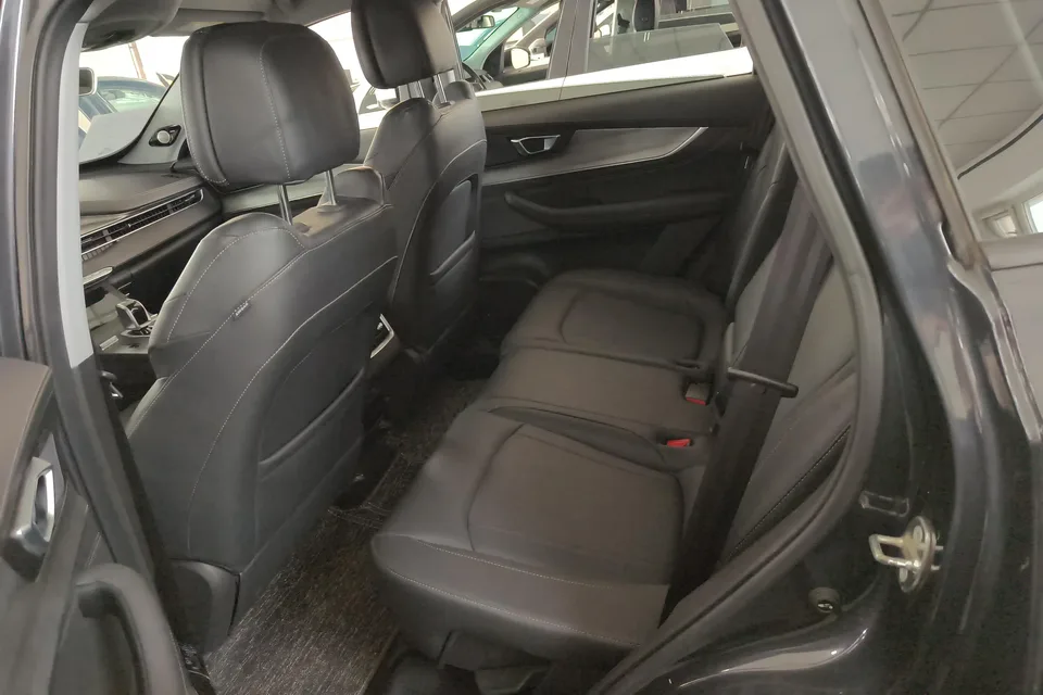 Chery Tiggo 8 PLUS 290TGDI DCT luxury version 2023 — миниатюра 4