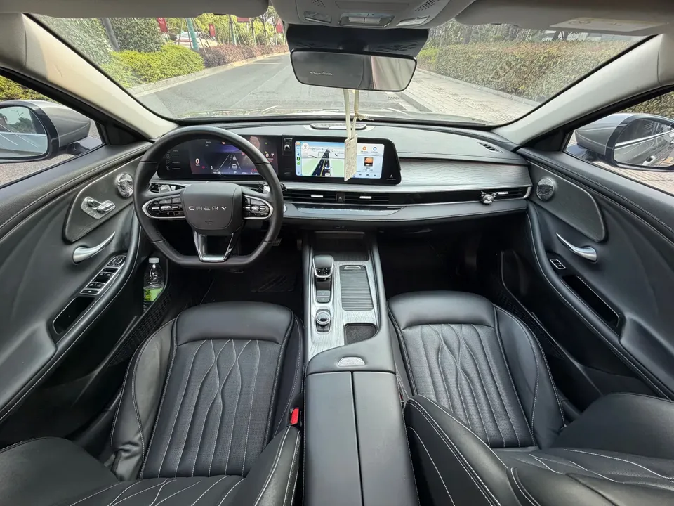 Chery Arrizo 8 1.6TGDI DCT Elegant 2023 — миниатюра 3