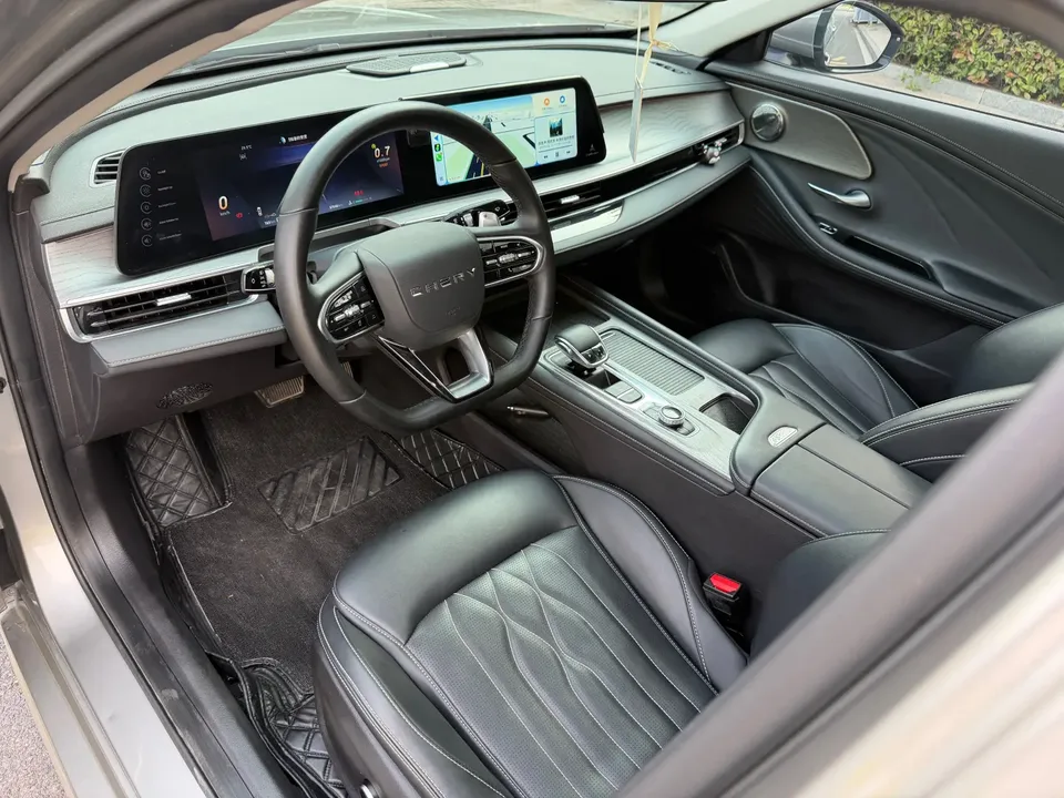 Chery Arrizo 8 1.6TGDI DCT Elegant 2023 — миниатюра 4