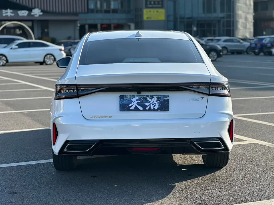 Chery Arrizo 8 1.6TGDI DCT Elegant 2023 — миниатюра 2