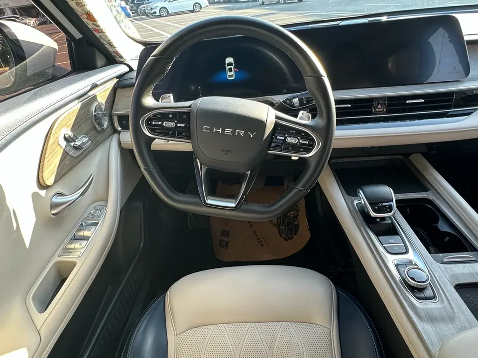 Chery Arrizo 8 1.6TGDI DCT Elegant 2023 — миниатюра 4