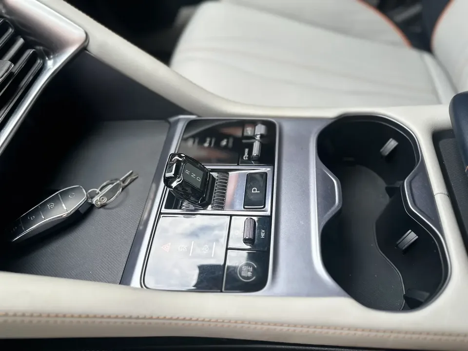BYD Song PLUS DM DM-i Honor Edition 71KM Luxury 2024 — миниатюра 3