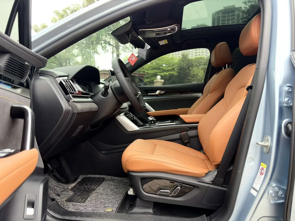 BYD Tang DM DM-i Champion Edition 112KM Prestige Edition 2023 — миниатюра 5