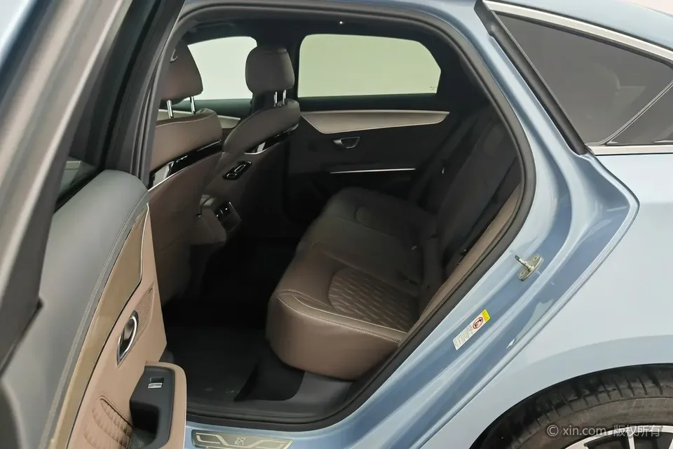 BYD Han DM DM-i Champion Edition 121KM Prestige Edition 2023 — миниатюра 5