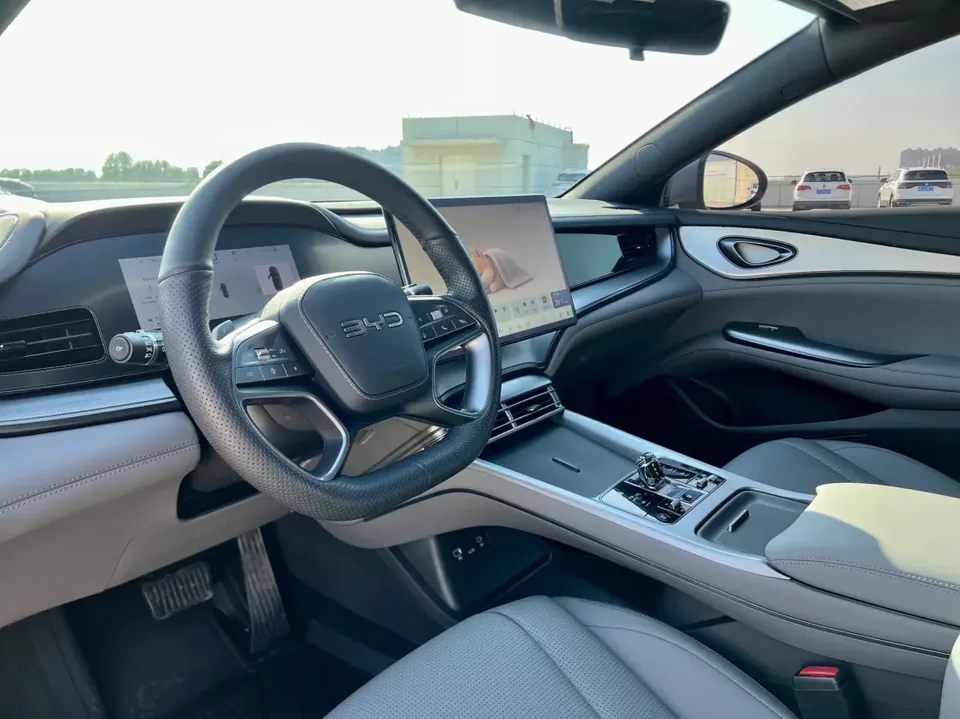 BYD Seal 07DM Intelligent Driving Edition DM-i 125KM Elite 2025 — миниатюра 5