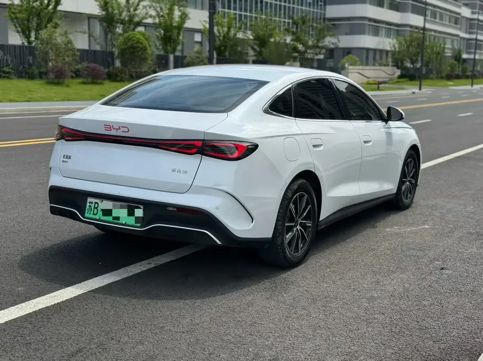 BYD Seal 06DM DM-i 80KM Premium 2024 — миниатюра 2