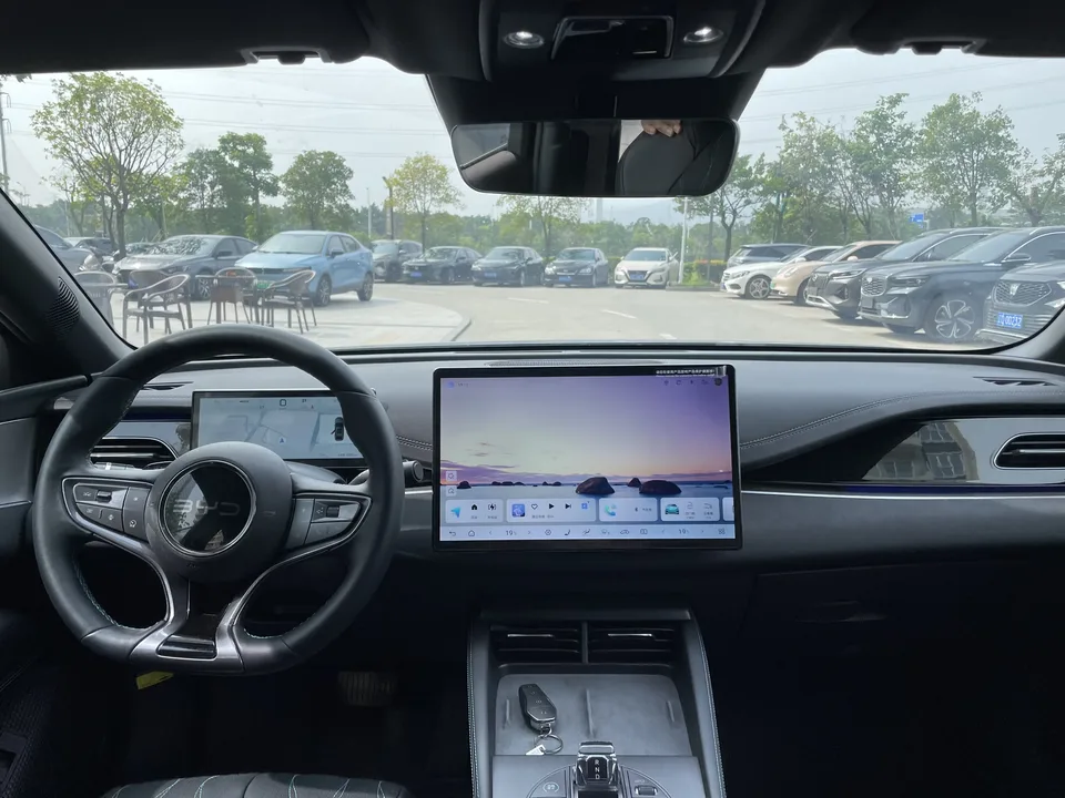 BYD Seal 06DM Intelligent Driving Edition DM-i 120KM Flagship Model 2025 — миниатюра 3