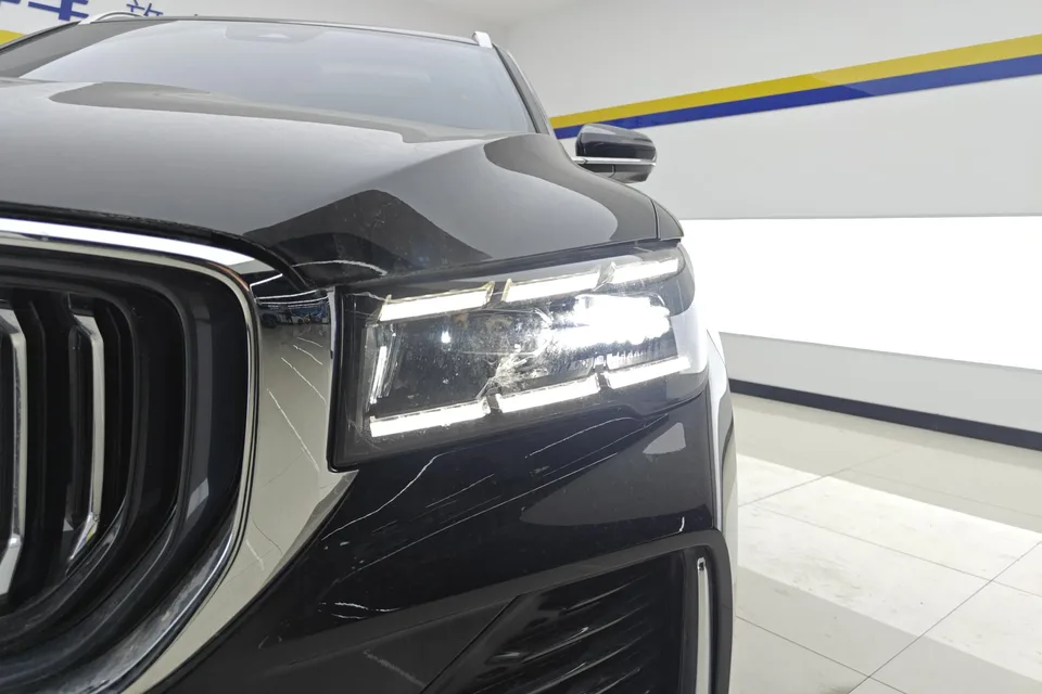 Geely Monjaro 2.0TD DCT EVO 2WD Changfeng Edition 2025 — миниатюра 2