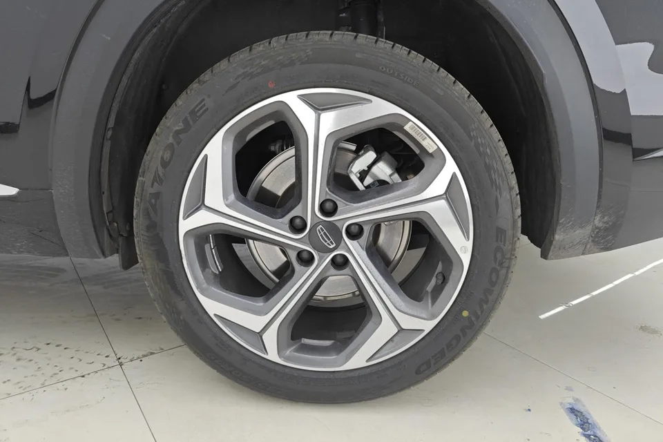 Geely Monjaro 2.0TD DCT EVO 2WD Changfeng Edition 2025 — миниатюра 4