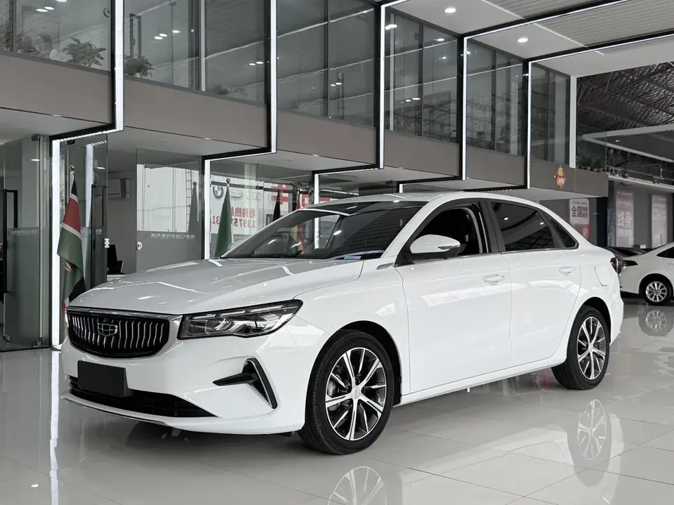 Geely Emgrand emgrand 2022 4th generation 1.5L CVT flagship model 2023 — photo 1, buy with delivery to Moscow