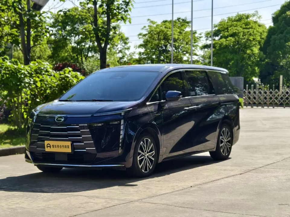 GAC Trumpchi E8 PHEV 2024