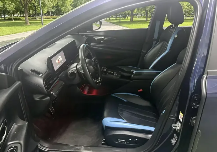 GAC Trumpchi Shadow Leopard 270T J16 Galaxy Fighter Edition 2022 — миниатюра 3
