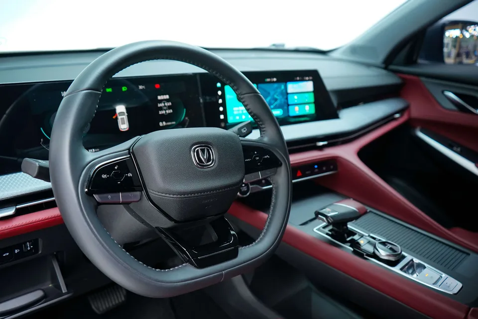 Changan CS75PLUS Second Generation 1.5T Automatic Premium Edition 2023 — миниатюра 3
