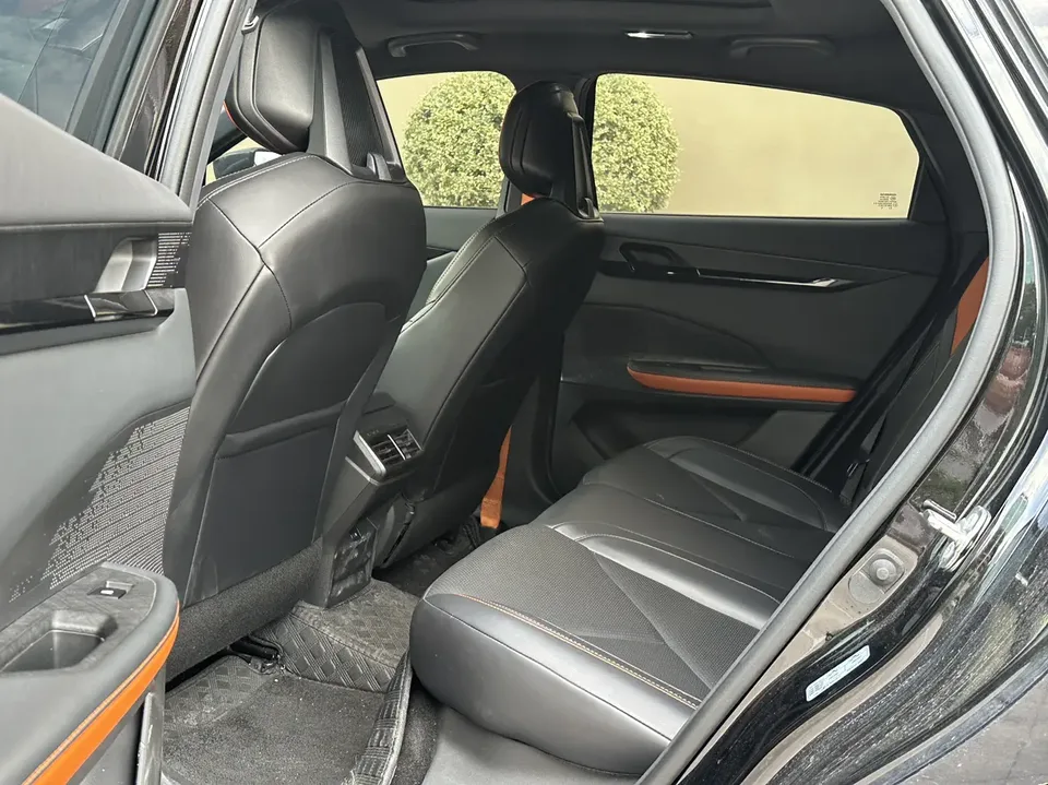 Changan UNI-V 1.5T Premium Edition 2023 — миниатюра 3