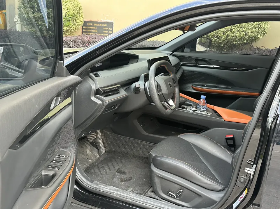 Changan UNI-V 1.5T Premium Edition 2023 — миниатюра 5