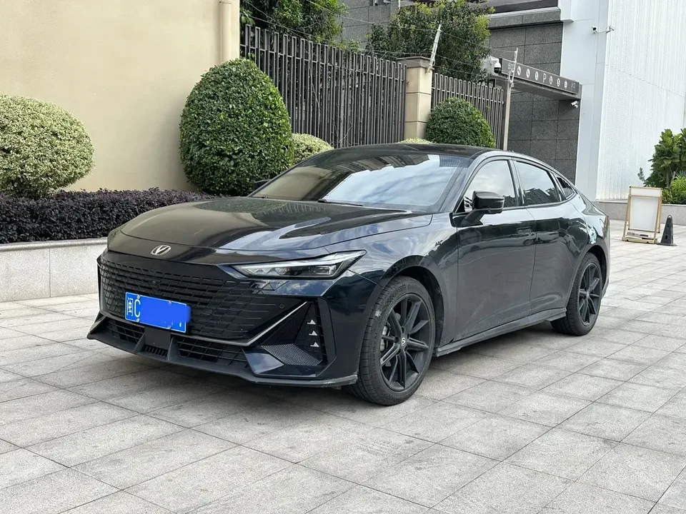 Changan UNI-V 2023