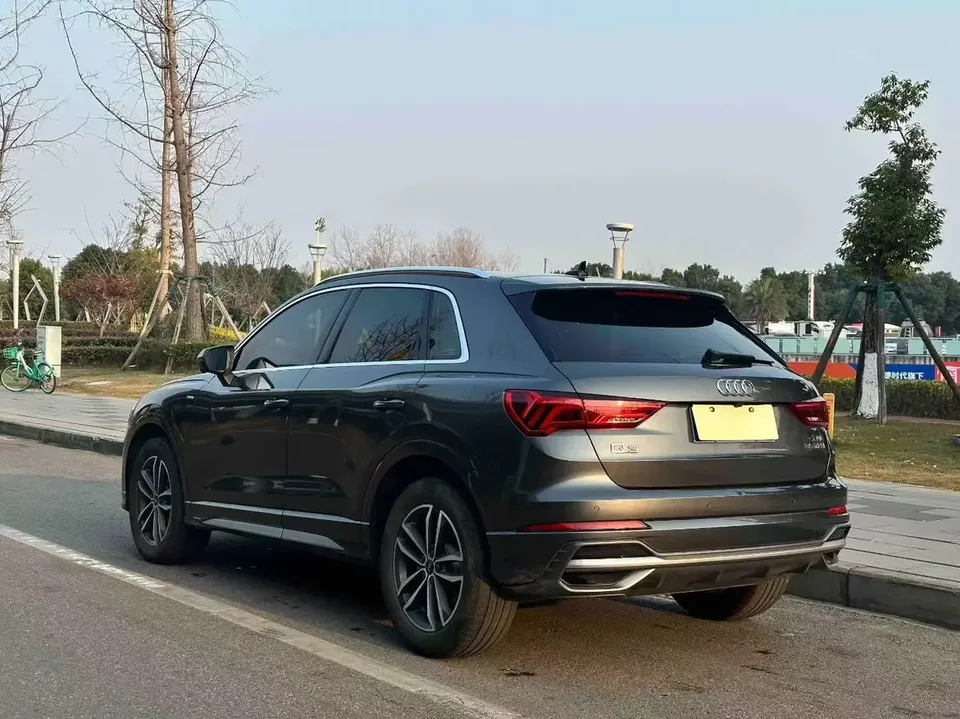 Audi Q3 Audi Q3 2022 35 TFSI Fashionable and Dynamic 2022 — миниатюра 4