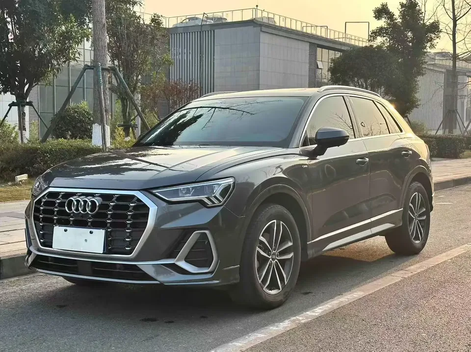Audi Q3 Audi Q3 2022 35 TFSI Fashionable and Dynamic 2022 — фото 1, купить с доставкой в Москву