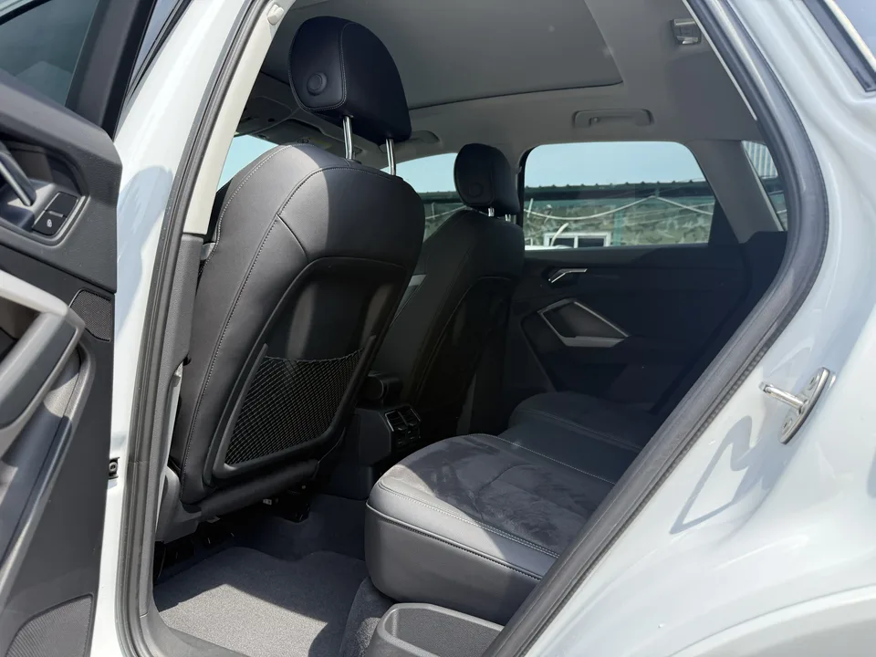 Audi Q3 Audi Q3 2022 35 TFSI Fashionable and Dynamic 2022 — миниатюра 3