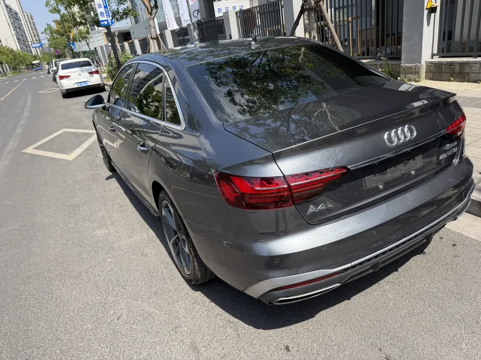Audi a4 l Audi A4L 2022 40 TFSI Fashion Dynamic Edition 2023 — миниатюра 2