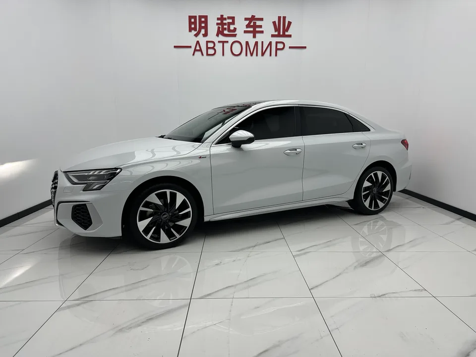 Audi A3 A3 2022 A3L Limousine 35 TFSI Fashion Sports 2023 — photo 1, buy with delivery to Moscow