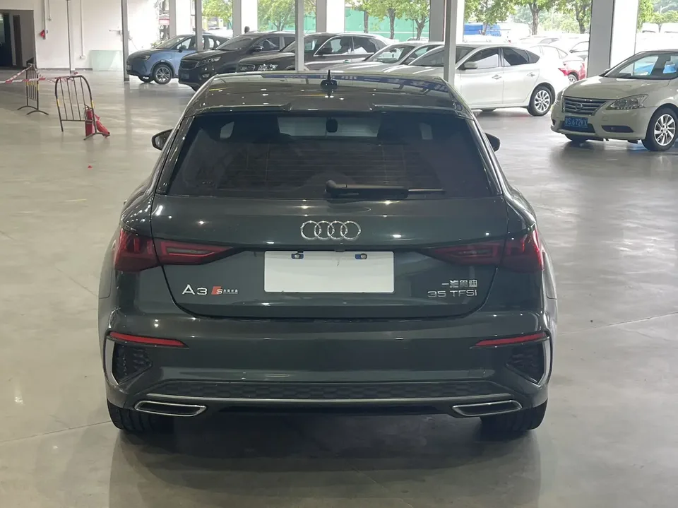 Audi A3 Sportback 35 TFSI stylish and sporty 2022 — миниатюра 5