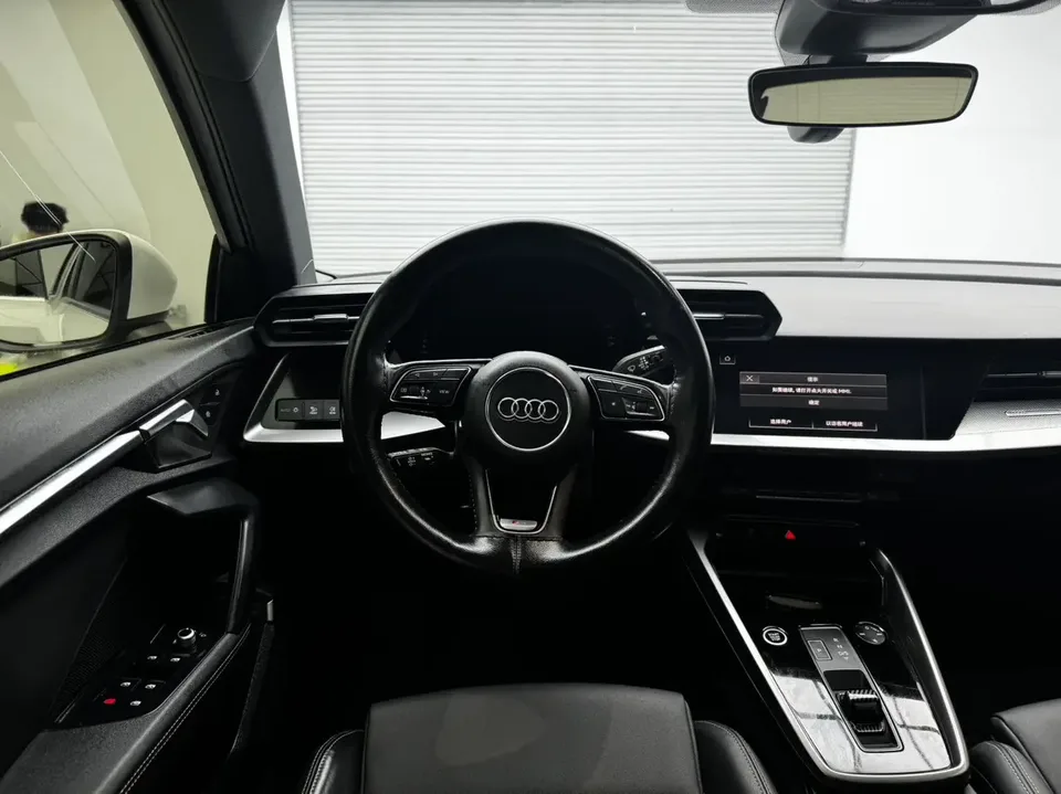 Audi A3 A3 2022 Sportback 35 TFSI stylish and sporty 2022 — thumbnail 4