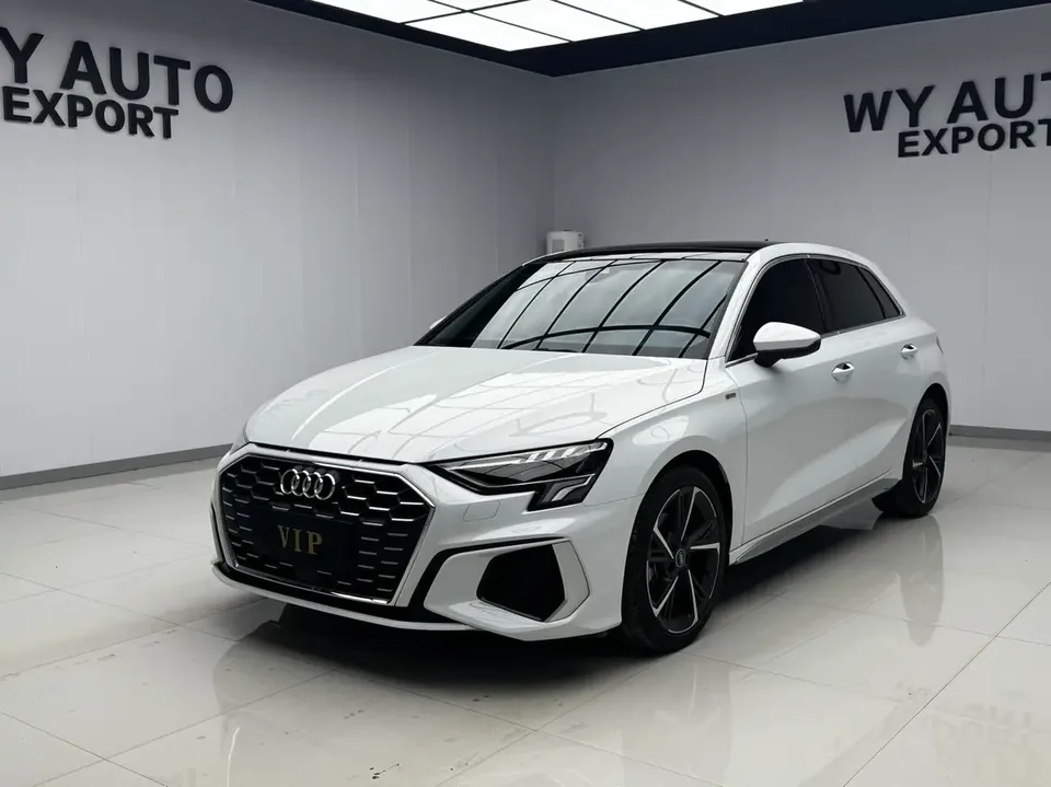Audi A3 A3 2022 Sportback 35 TFSI stylish and sporty 2022 — photo 1, buy with delivery to Moscow