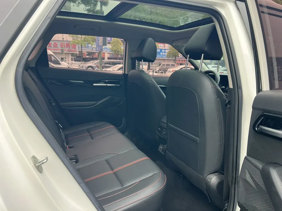 Kia Run proudly Run proudly 2021 AOPAO 1.5L CVT New Edition 2022 — thumbnail 4